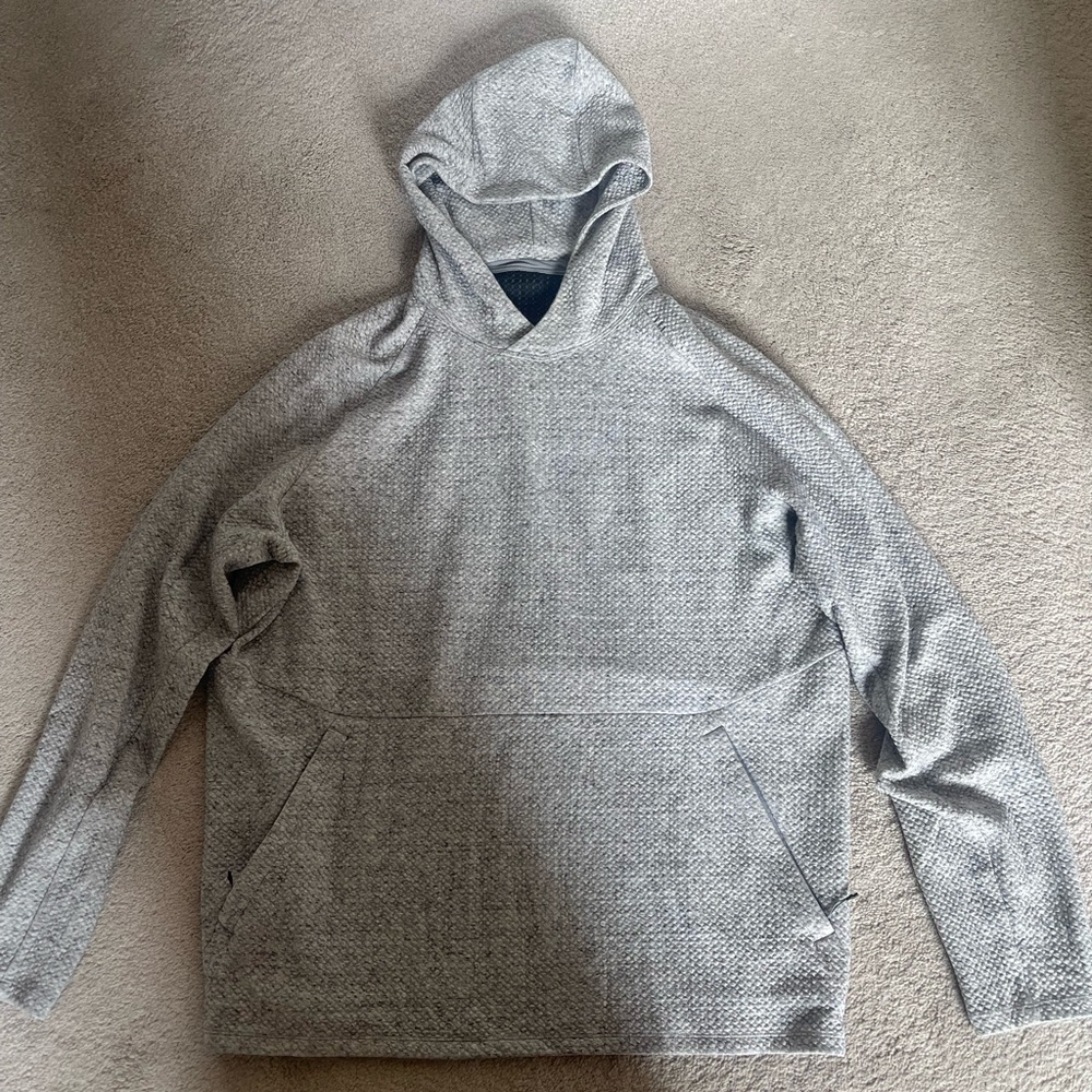 Lululemon Men’s Textured Tech Hoodie Size XL Gray